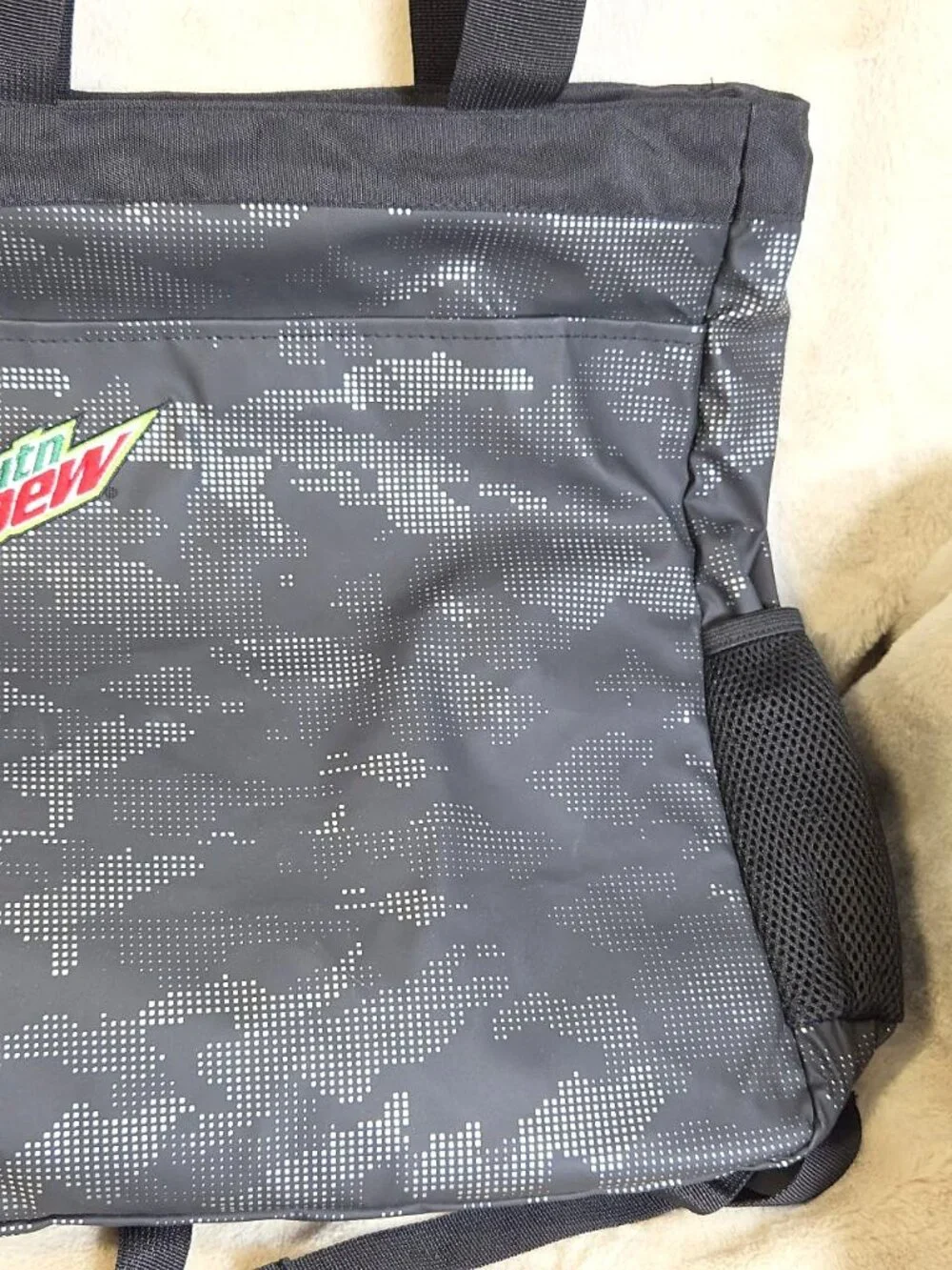 North End Moutain Dew Black Camo Convertible Backpack Tote Insulated